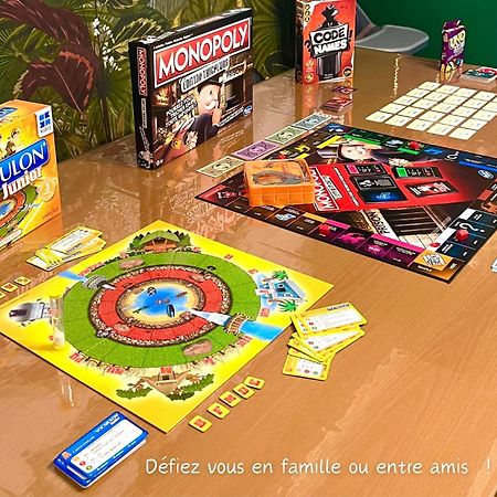 Maison "Jungle House" 90 M2 Billard, Retroprojecteur, Bar A Jeux , Vinyle, Wifi Fibre, Ideal Pro & Famille A Montbrison Exteriér fotografie