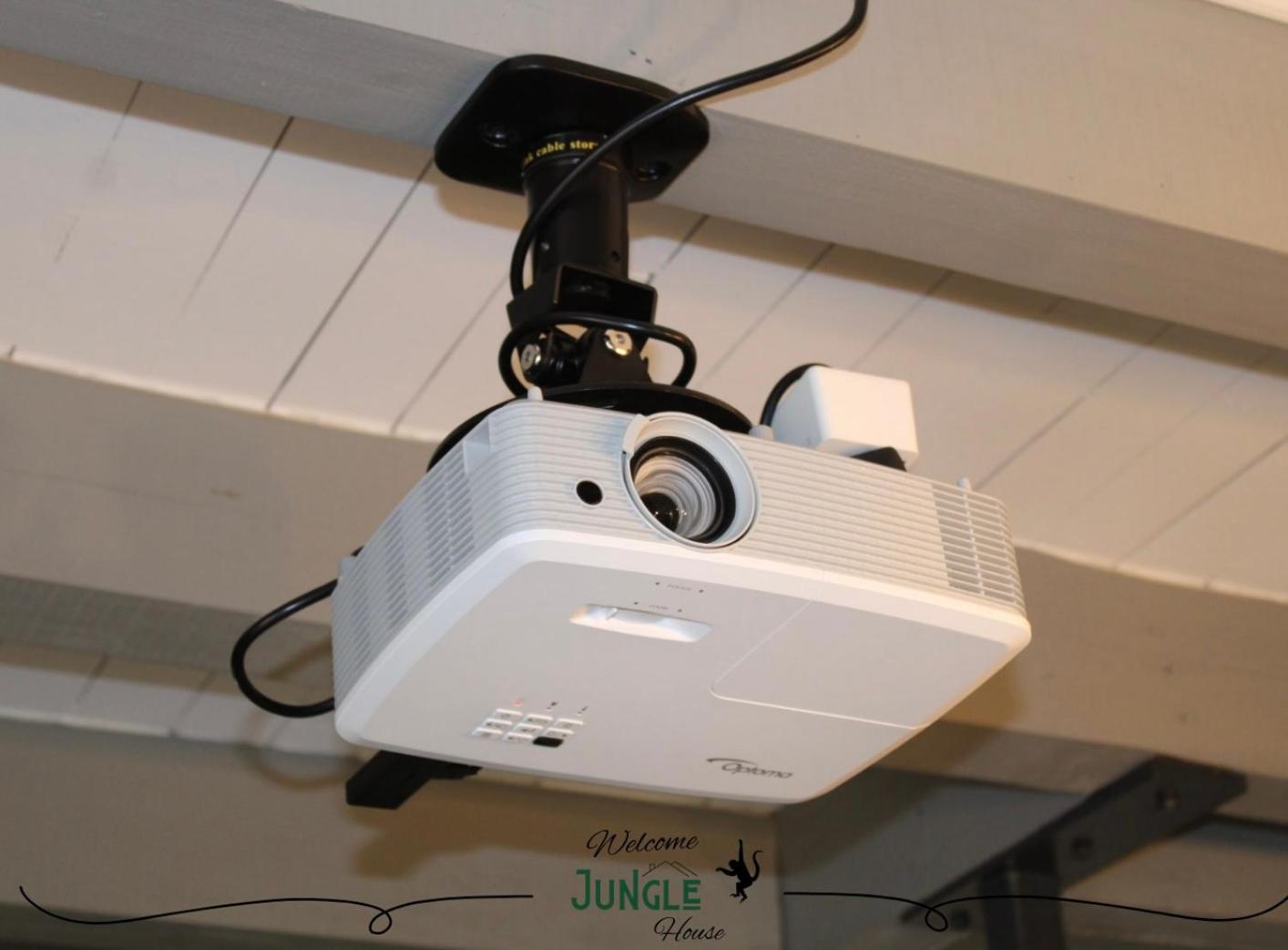 Maison "Jungle House" 90 M2 Billard, Retroprojecteur, Bar A Jeux , Vinyle, Wifi Fibre, Ideal Pro & Famille A Montbrison Exteriér fotografie