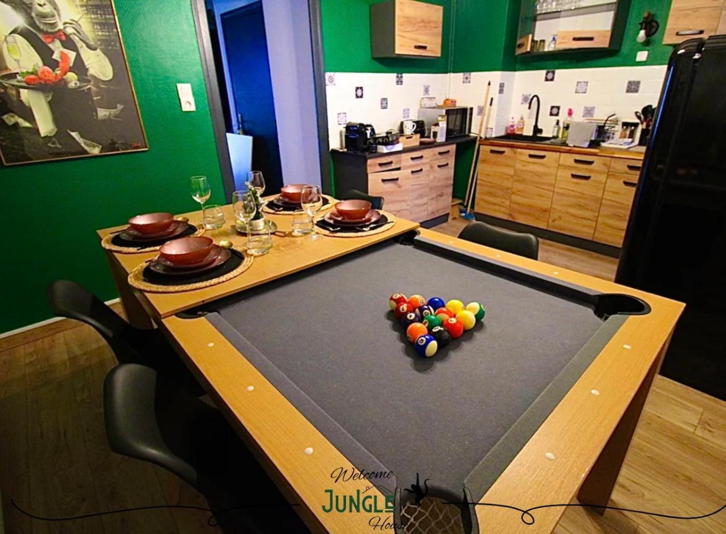 Maison "Jungle House" 90 M2 Billard, Retroprojecteur, Bar A Jeux , Vinyle, Wifi Fibre, Ideal Pro & Famille A Montbrison Exteriér fotografie