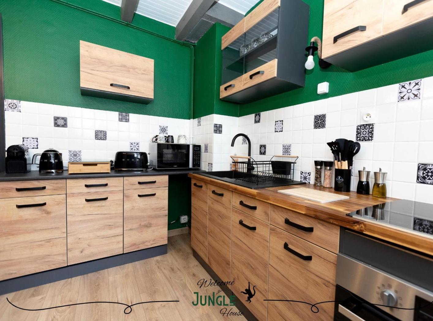 Maison "Jungle House" 90 M2 Billard, Retroprojecteur, Bar A Jeux , Vinyle, Wifi Fibre, Ideal Pro & Famille A Montbrison Exteriér fotografie